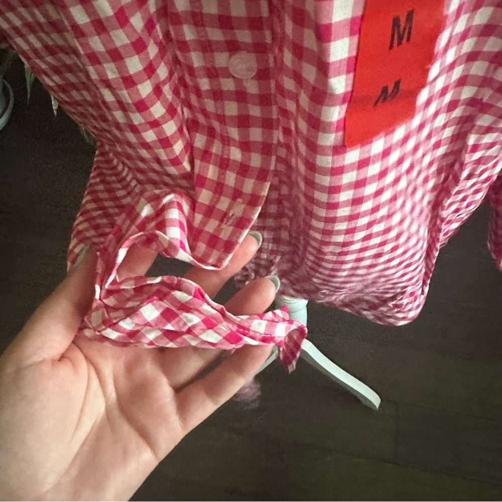 Jones New York || baby pink gingham tie front button down blouse - Picture 4 of 8